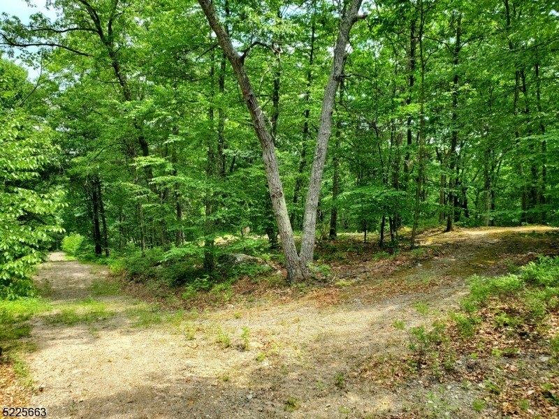 Upper Dr, Newton, NJ 07860