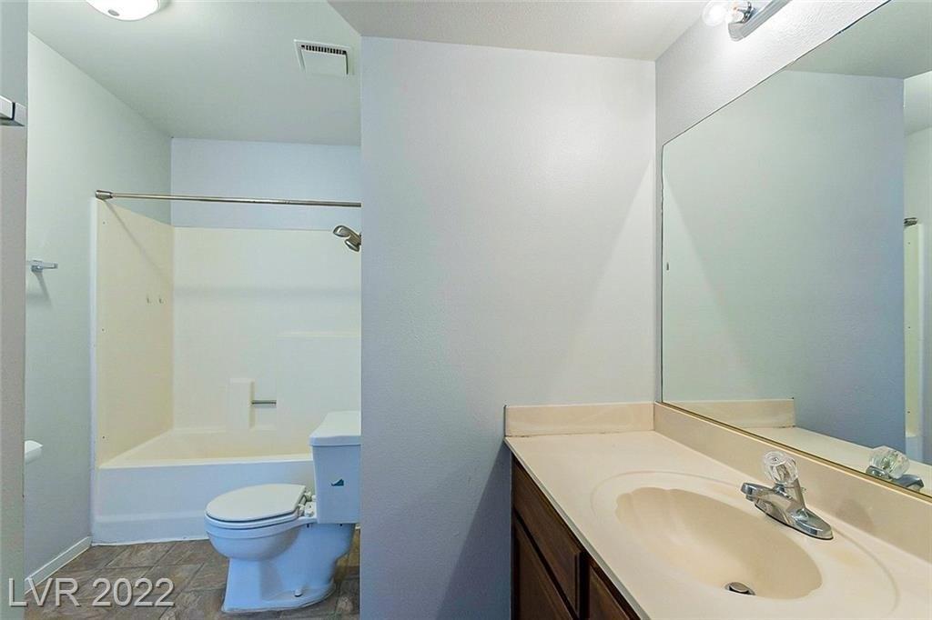 Lawrence Dr, Henderson, NV 89015