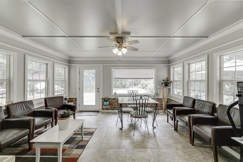Rainbow Dr, Snellville, GA 30039