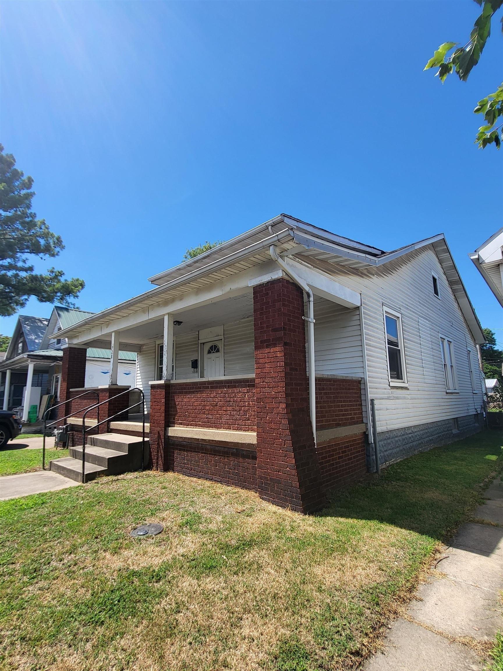 E Louisiana St, Evansville, IN 47711