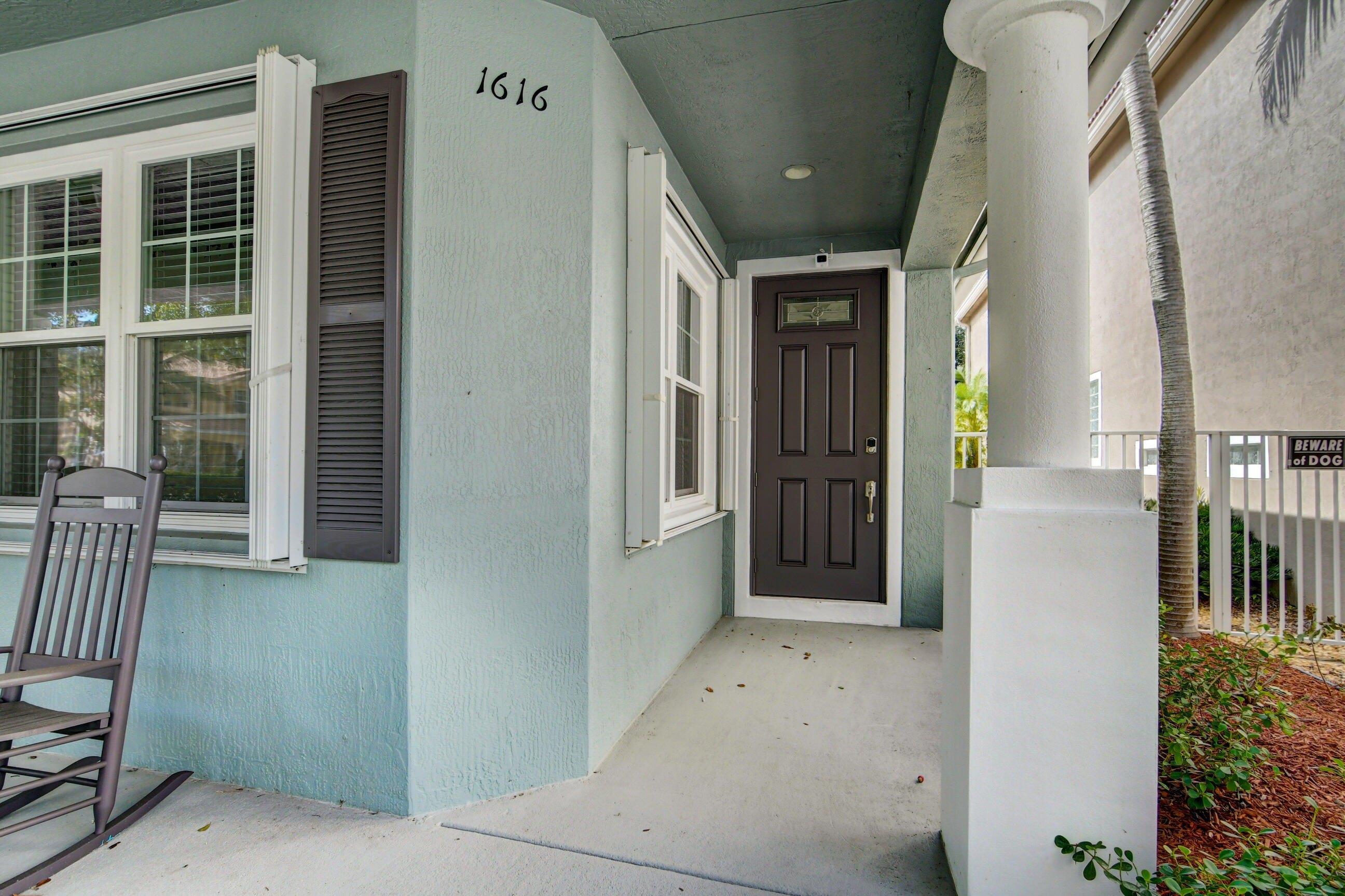 Fenton Dr, Delray Beach, FL 33445