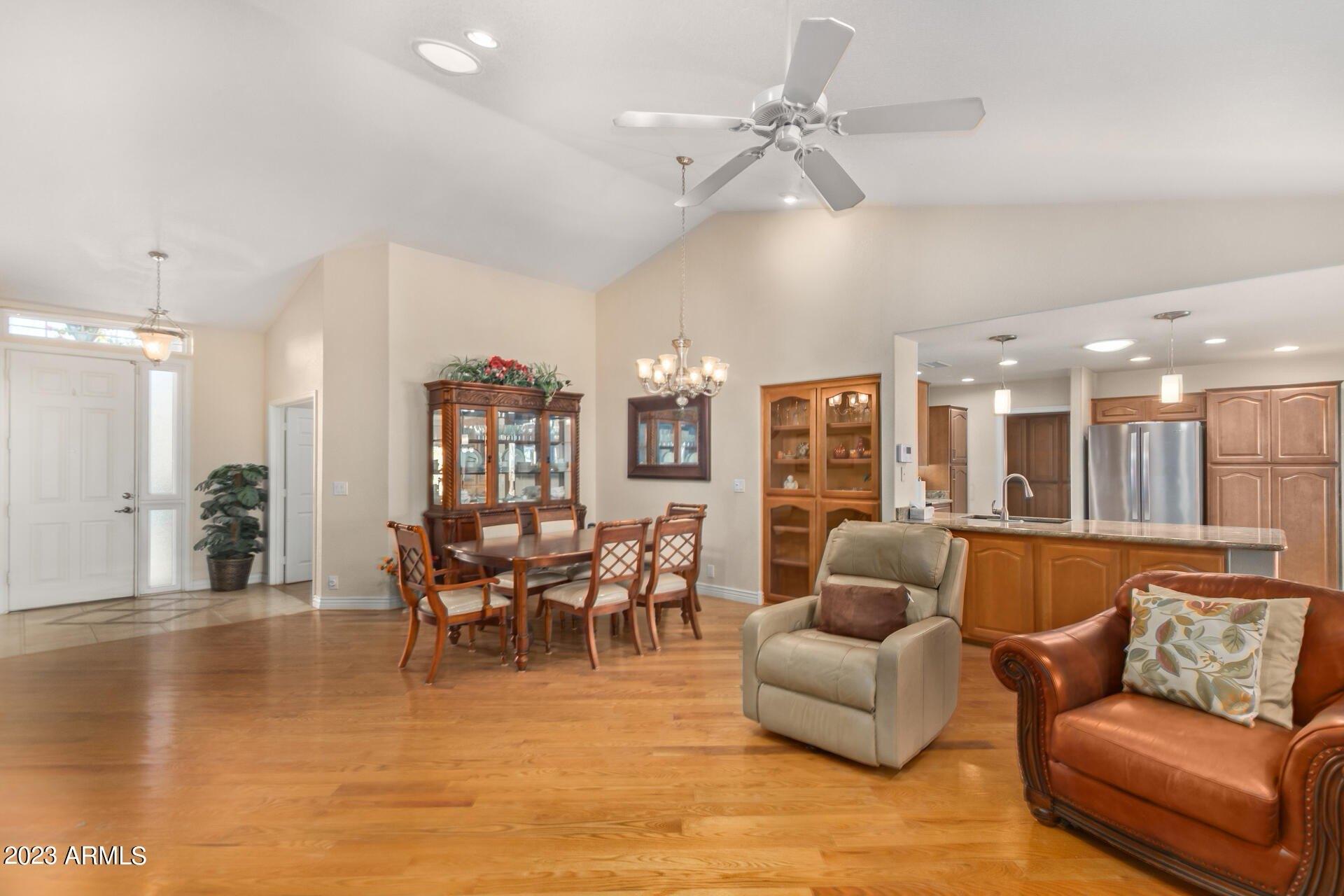 E Neville Ave, Mesa, AZ 85209