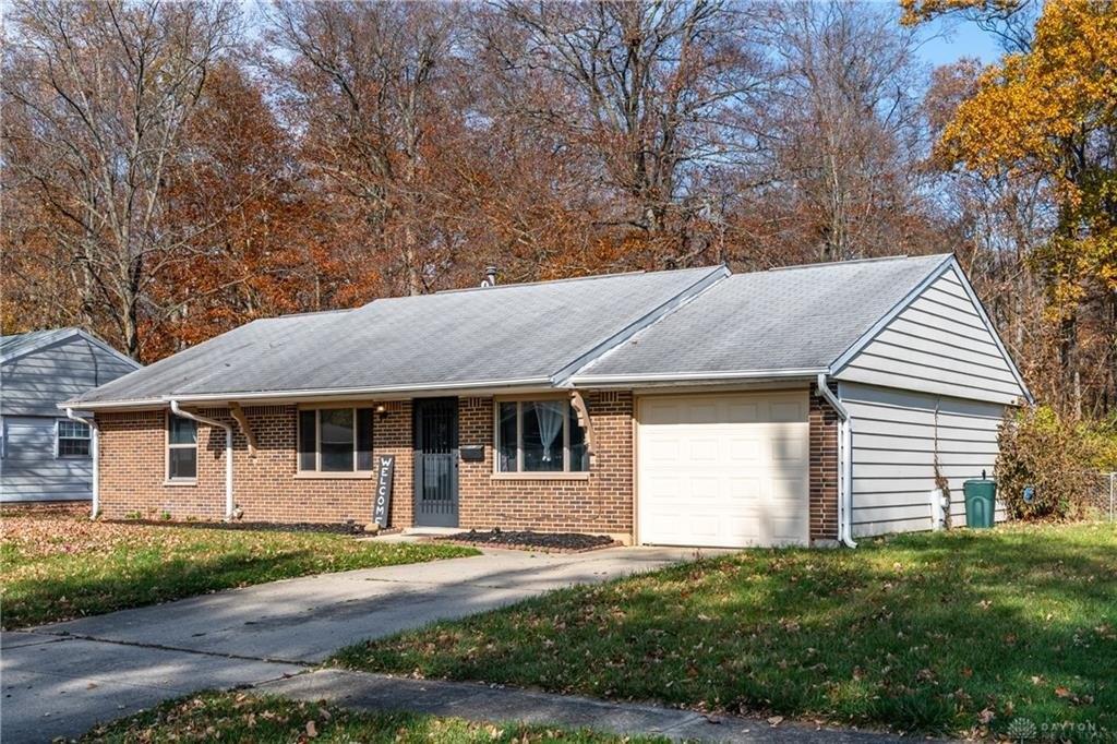 Halifax Dr, Vandalia, OH 45377