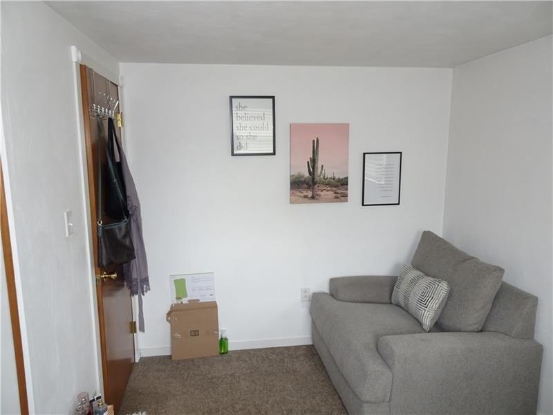 Sunny Ln, Hunker, PA 15639