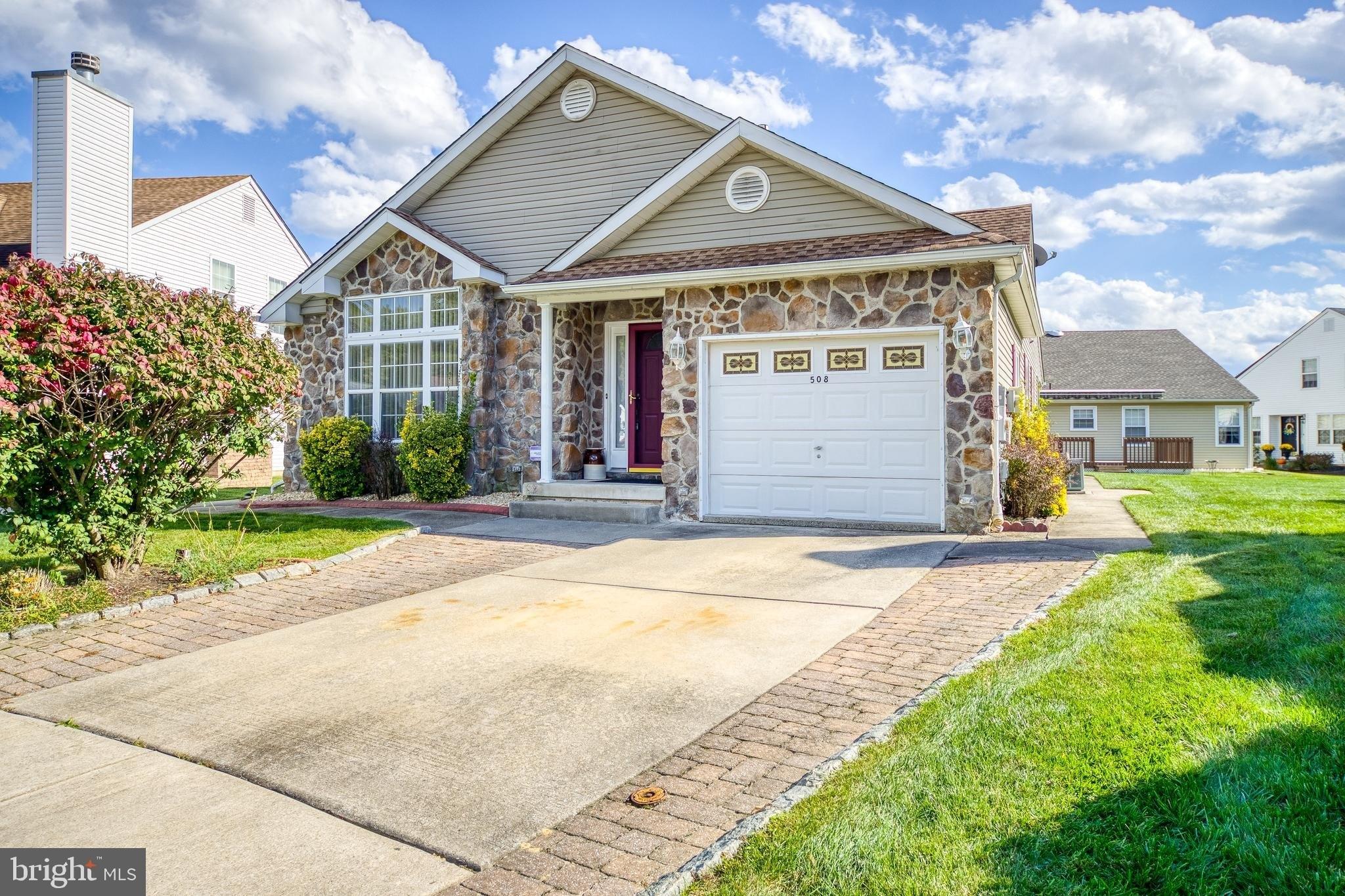 Saint Martin Ct, Williamstown, NJ 08094