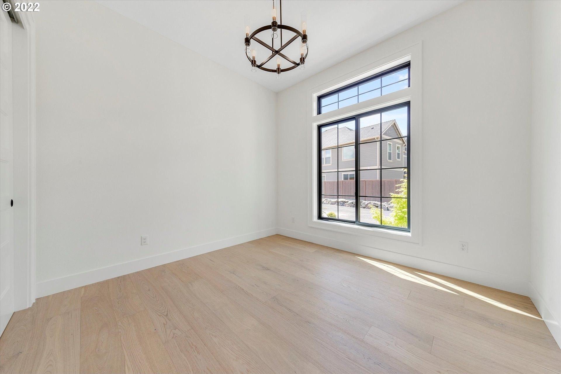 Nw 35th Ct, Vancouver, WA 98685