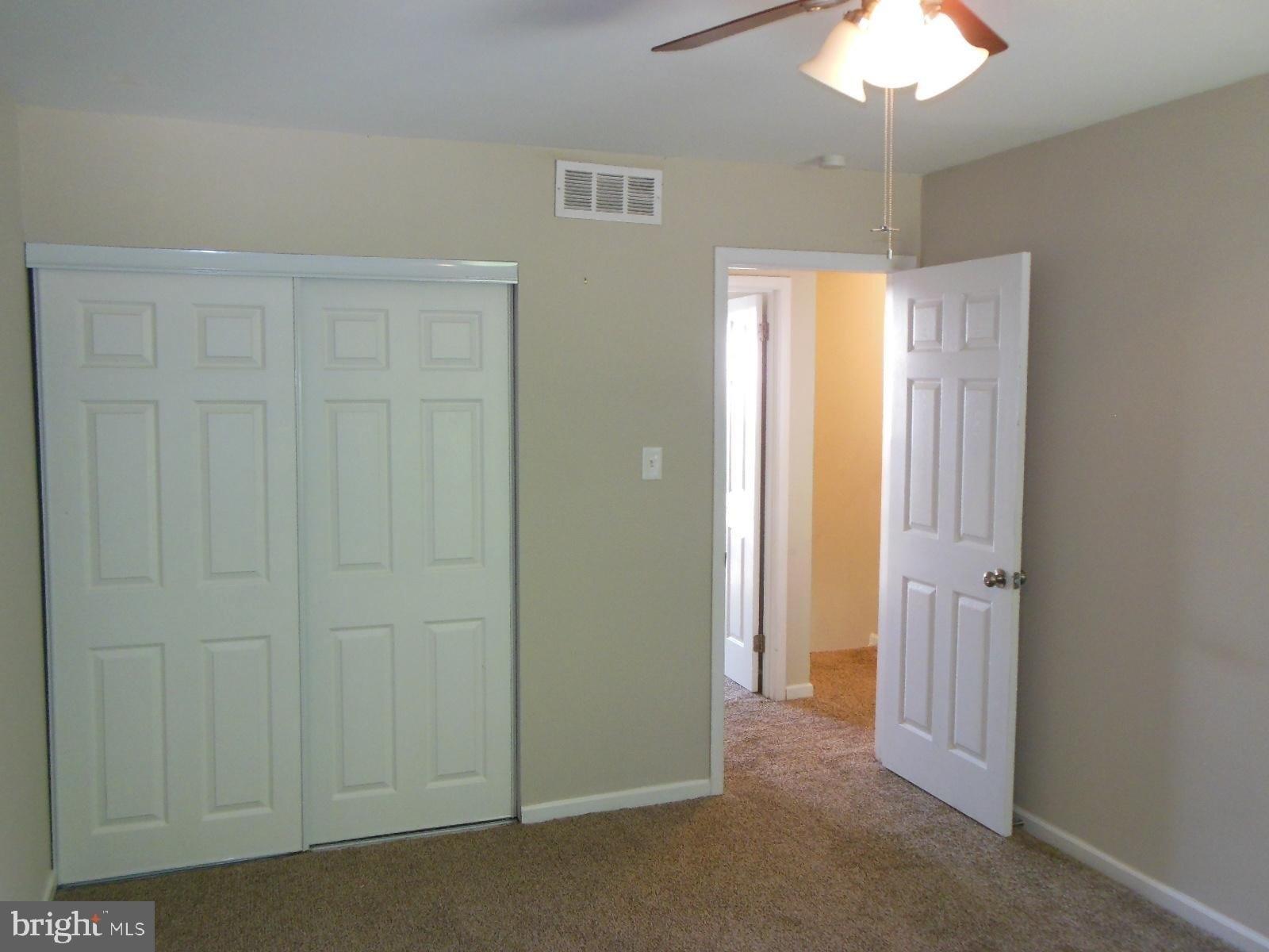 Hancock St, Swedesboro, NJ 08085