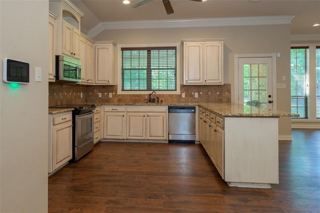 Lakeview Dr, Flint, TX 75762