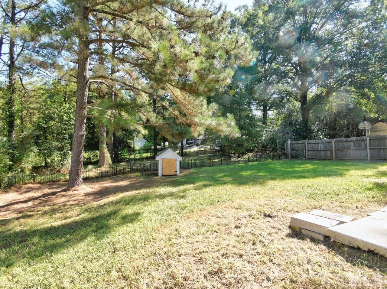 Meriwether Dr, Durham, NC 27704
