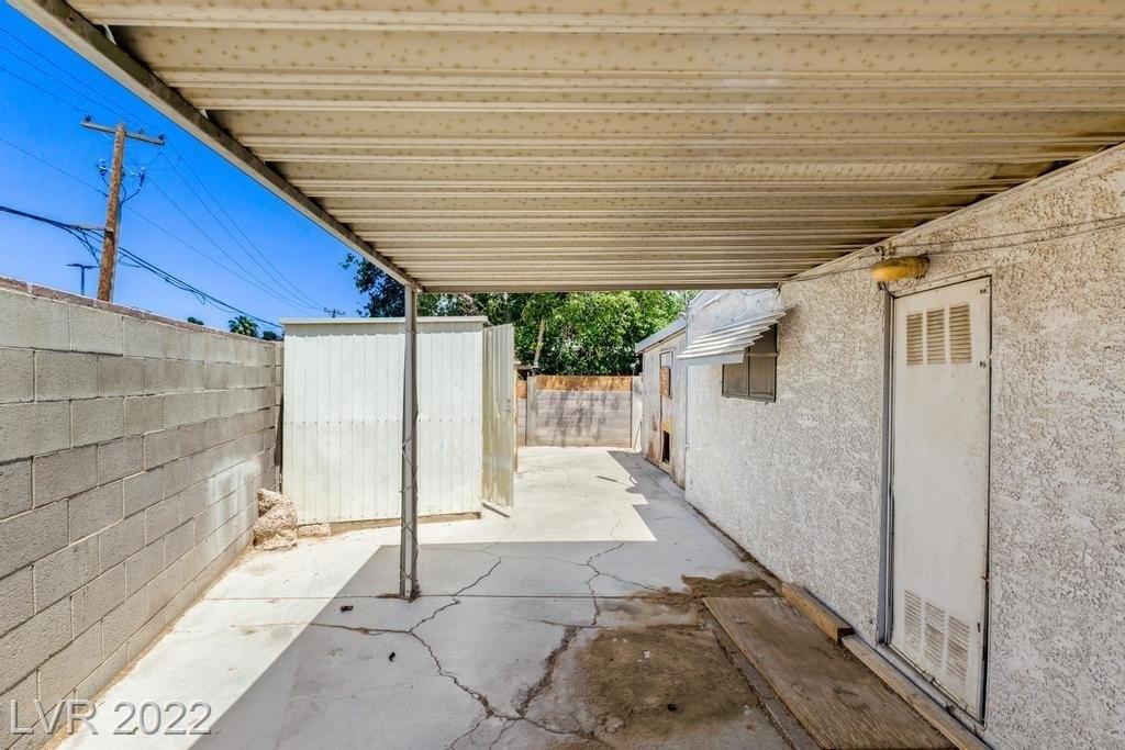 Sir Arthur Dr, Las Vegas, NV 89110