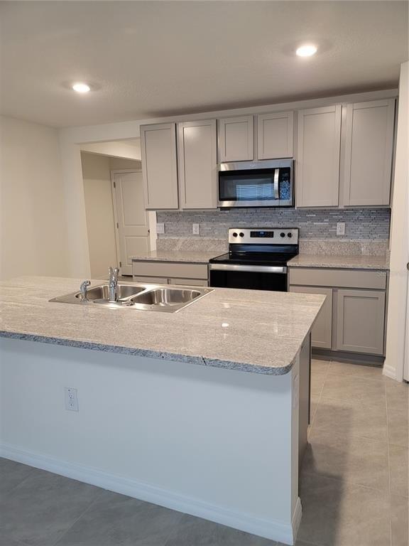 Sunburst Lake St, Wimauma, FL 33598