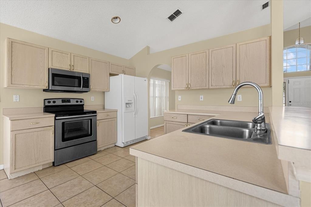 Bayside Dr, Kissimmee, FL 34746