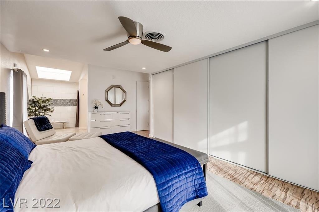 Commanche Dr, Las Vegas, NV 89169