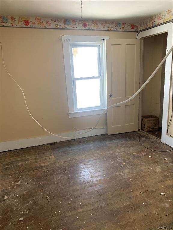 Hamilton St, Buffalo, NY 14207