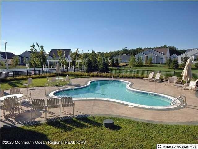 Colchester Dr, Jackson, NJ 08527