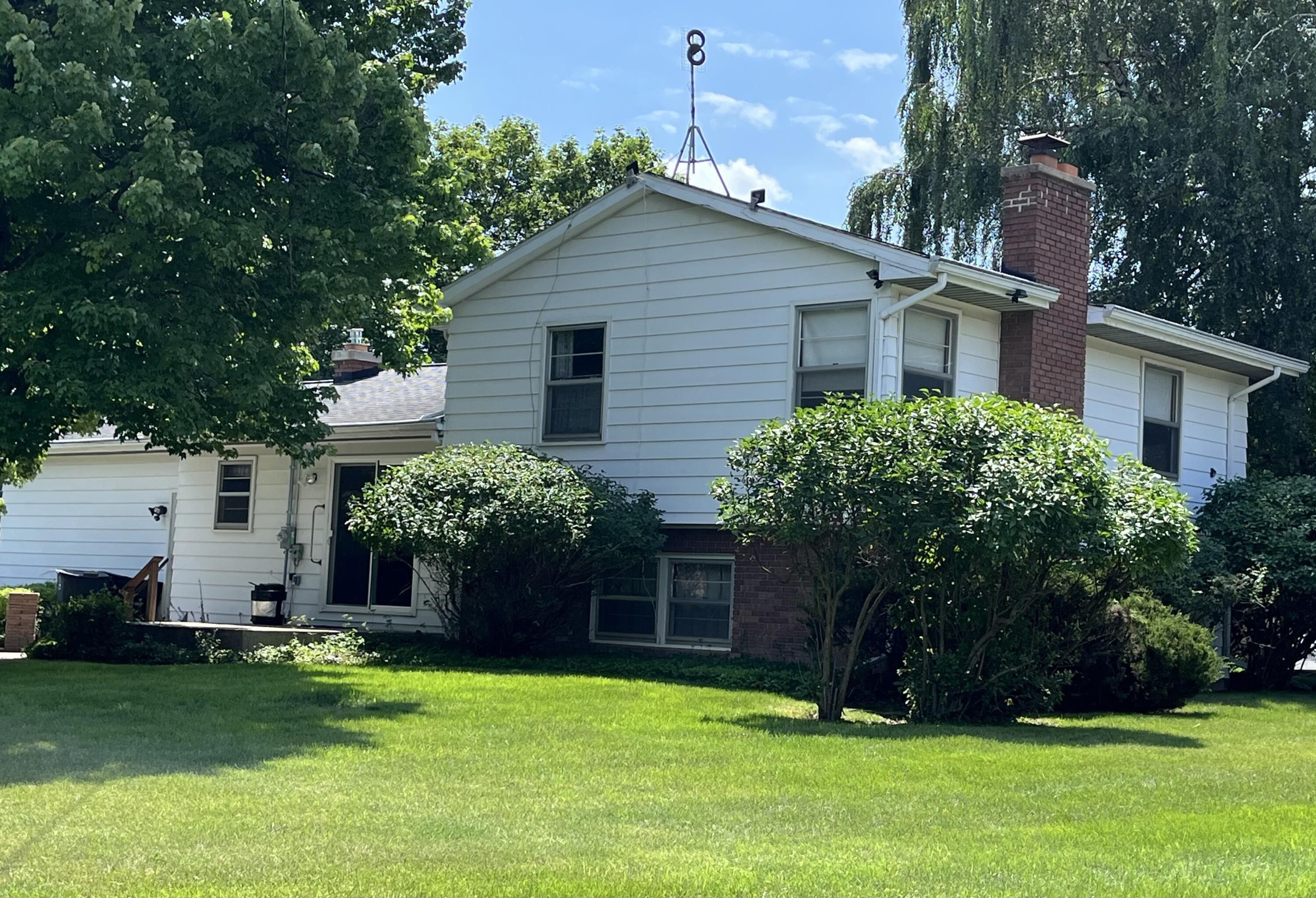 Millbrook St Se, Grand Rapids, MI 49508