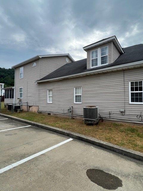2nd St, Paintsville, KY 41240