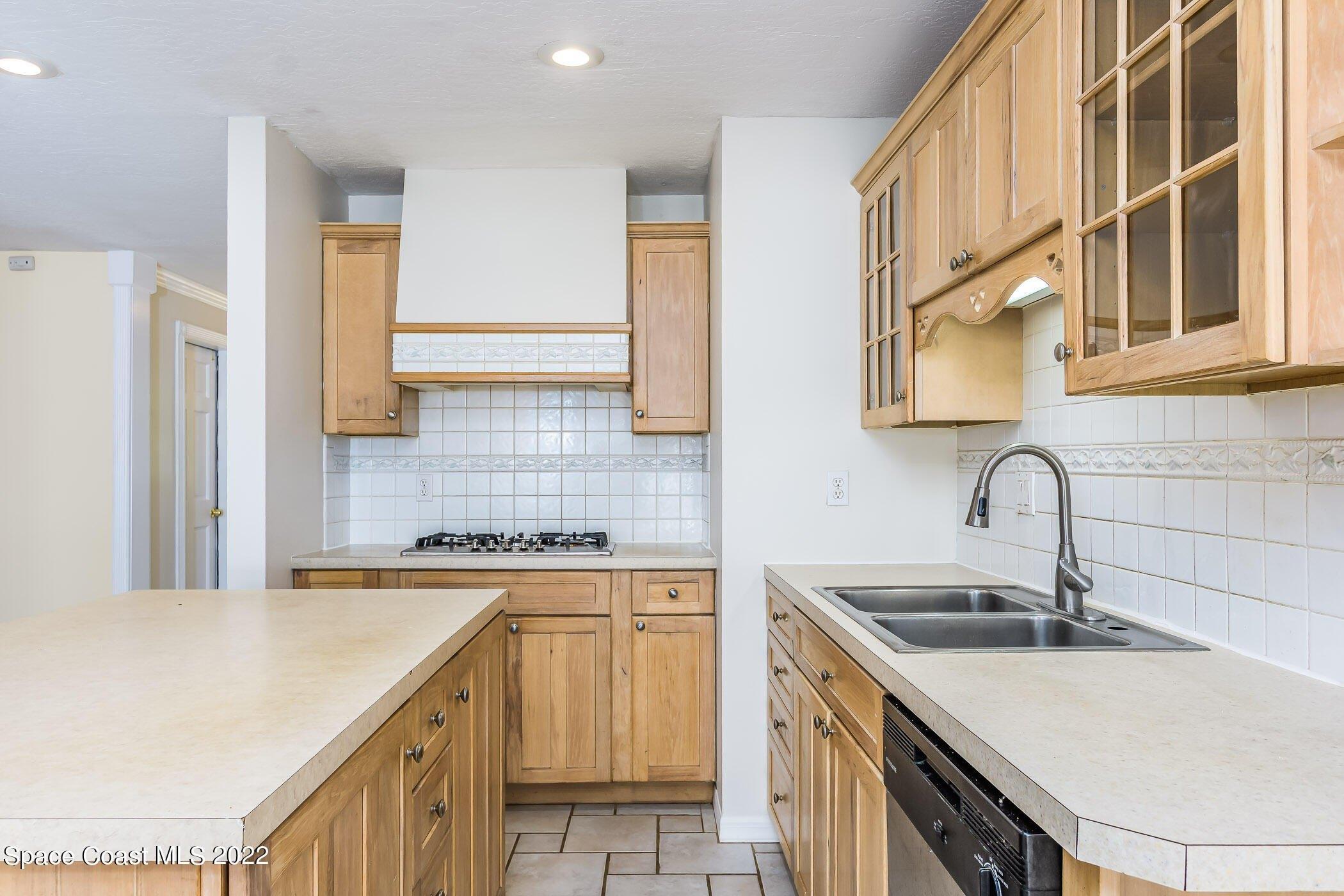Nora Ave, Merritt Island, FL 32952