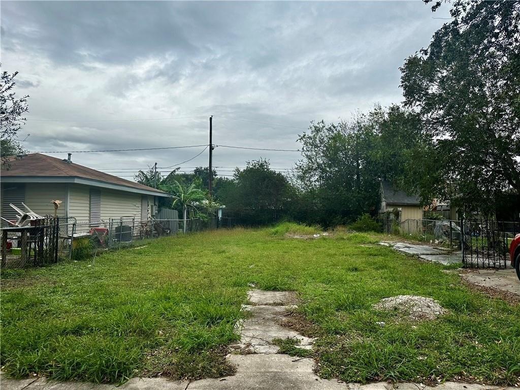 Nogales St, Corpus Christi, TX 78416