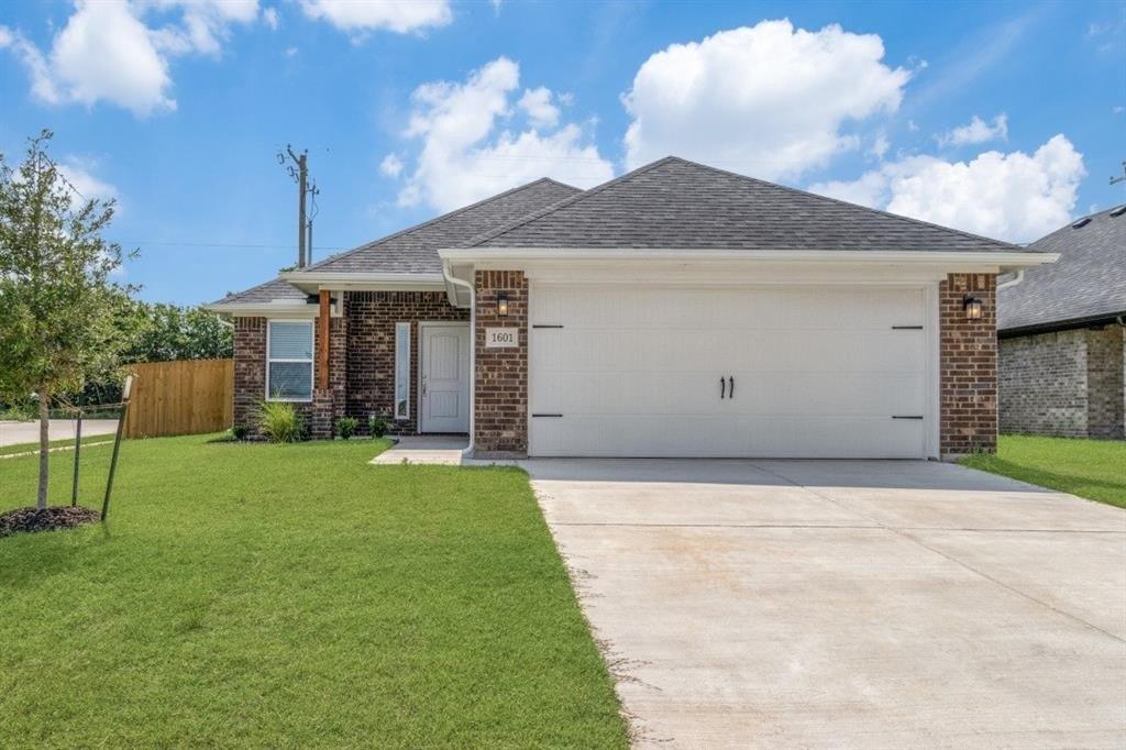 Aleia Cv, Sherman, TX 75092