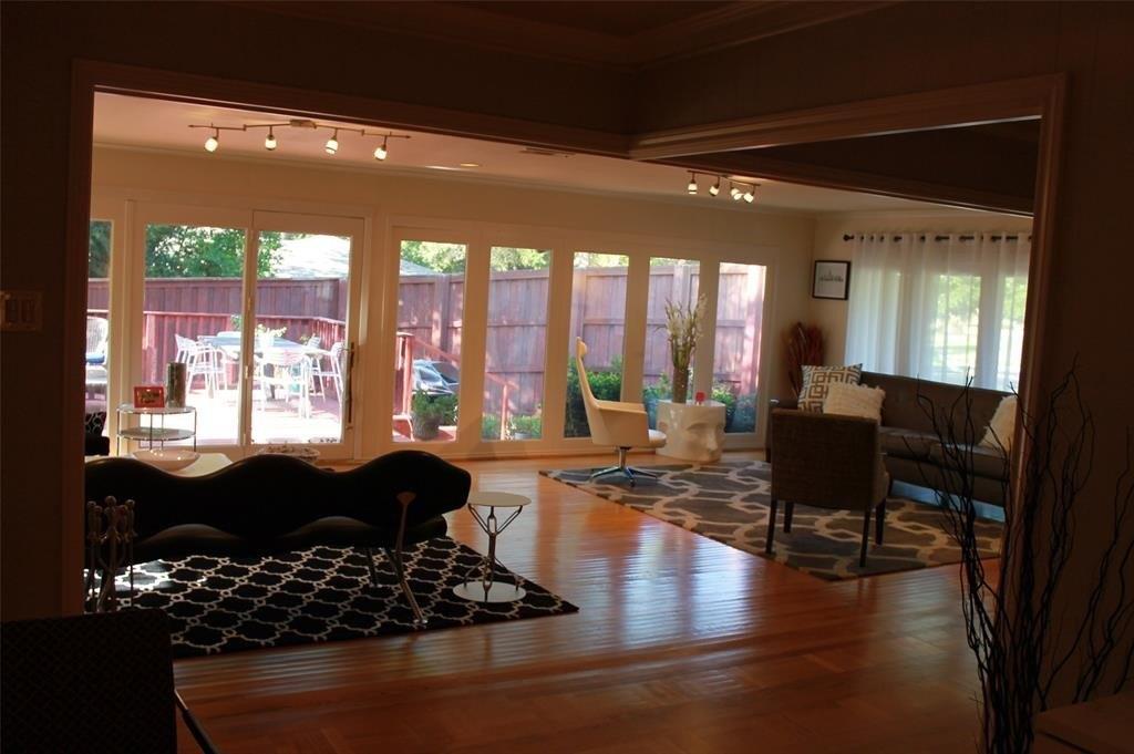 Willow Ln, Dallas, TX 75230