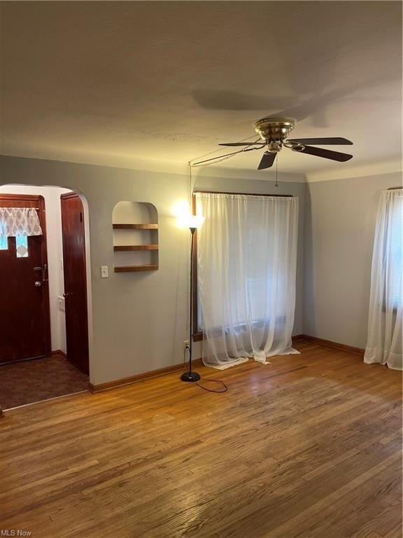 E 93rd St, Valley View, OH 44125