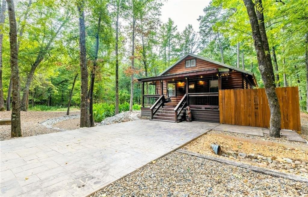 Lionfish Rd, Broken Bow, OK 74728