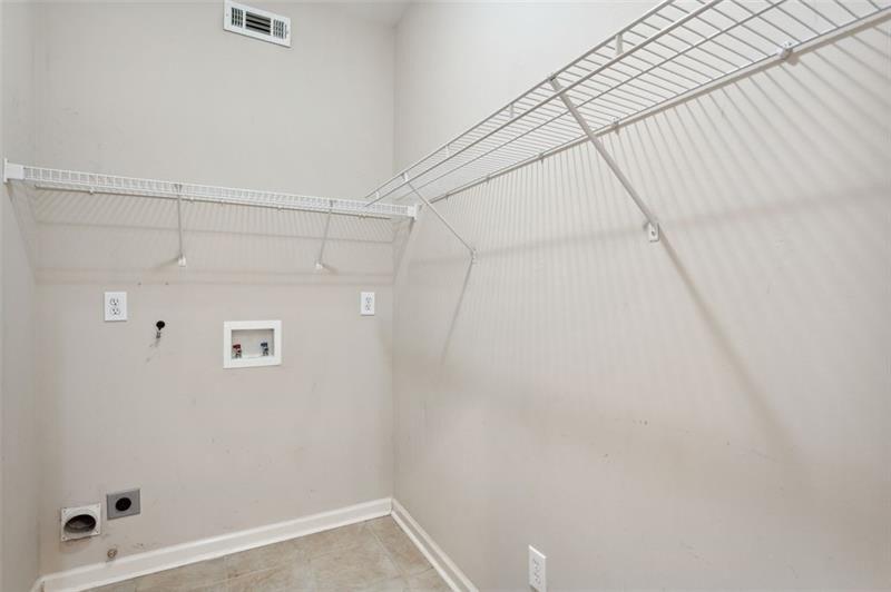 Young James Cir, Stockbridge, GA 30281