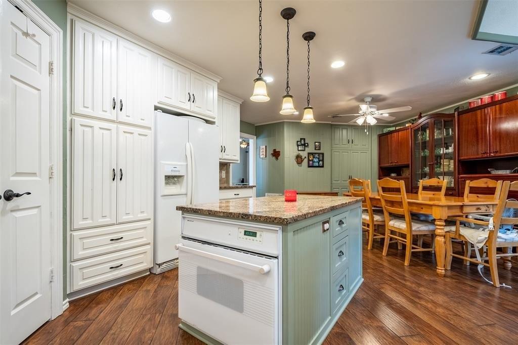 Capitol Hill Dr, Arlington, TX 76017