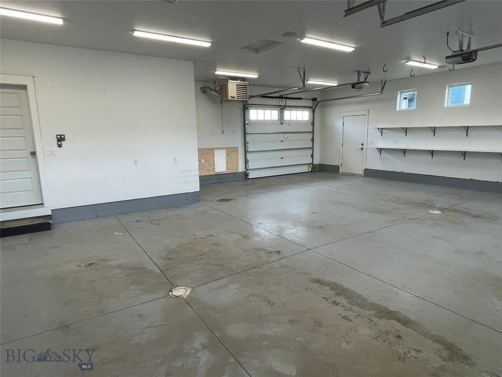 Thoroughbred Ln, Bozeman, MT 59718
