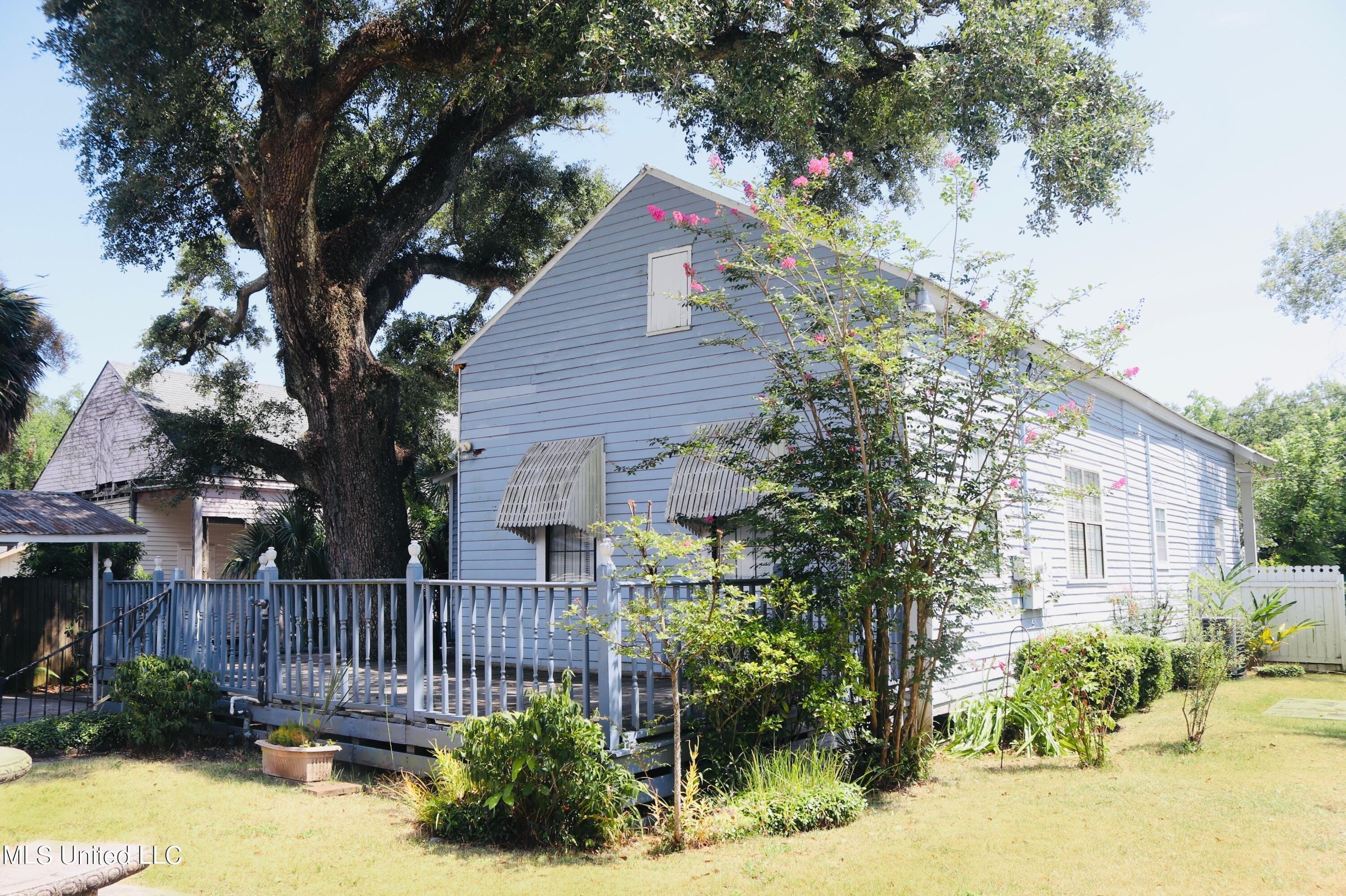 Keller St, Bay Saint Louis, MS 39520
