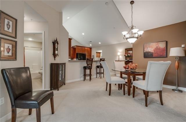 Hedge Lane Ter, Shawnee, KS 66227