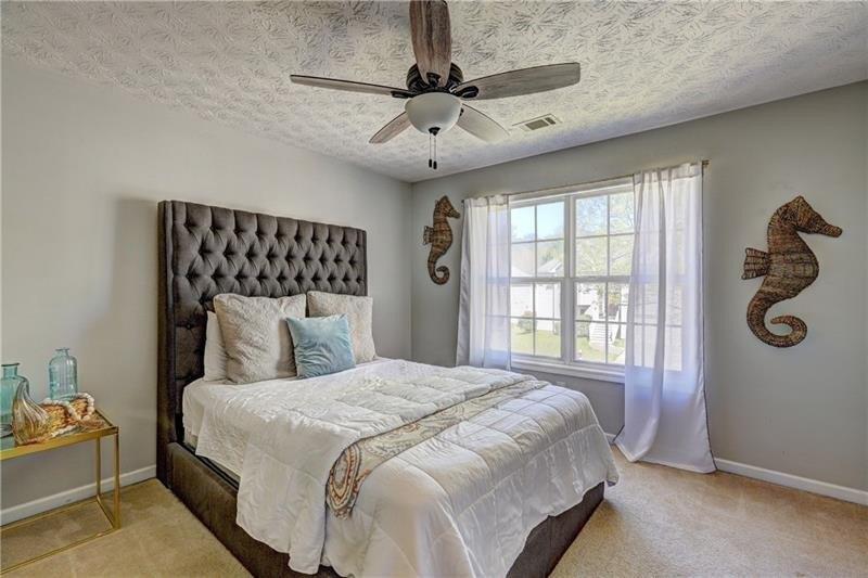 Skyland Ridge Ct, Loganville, GA 30052