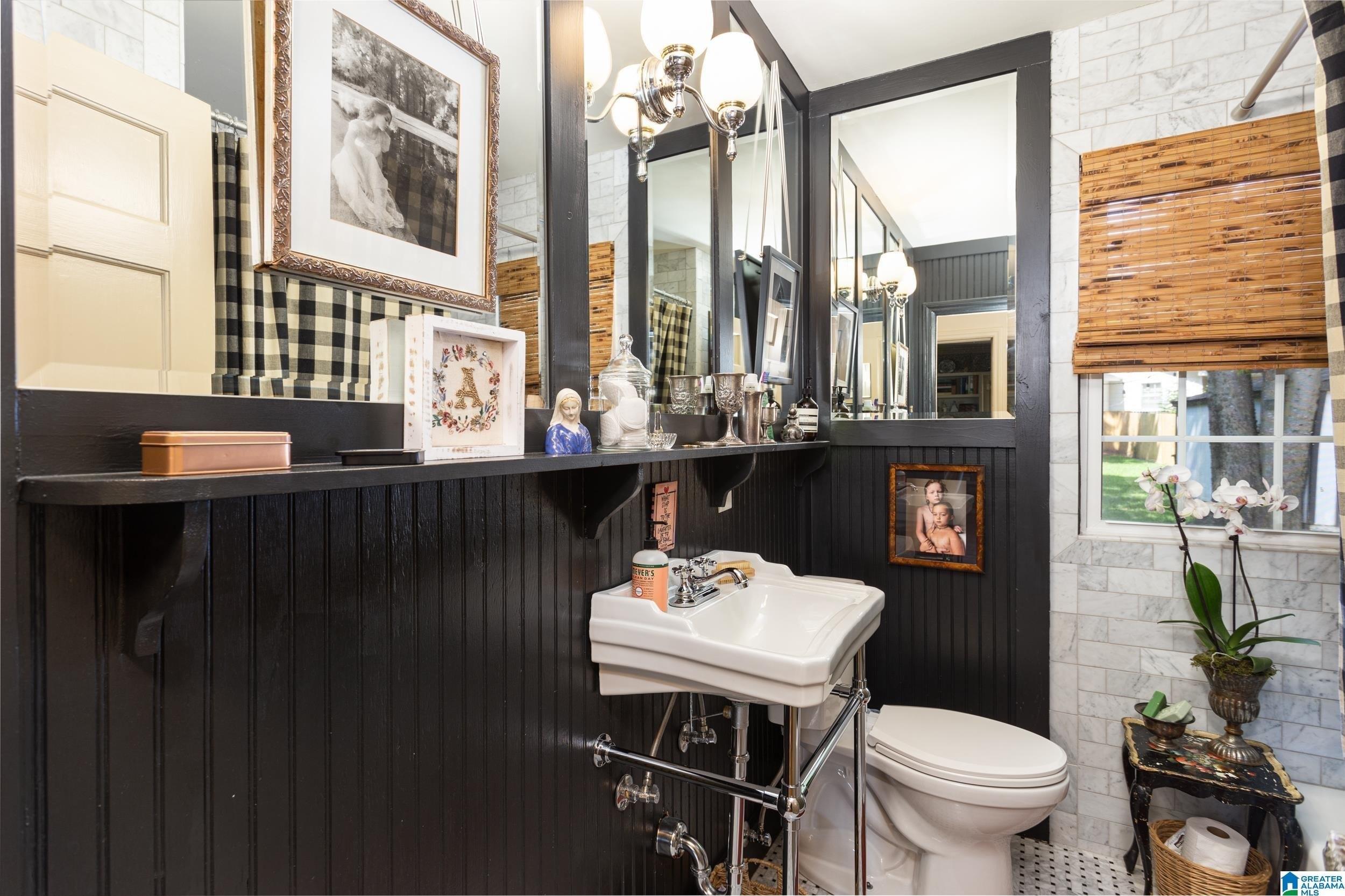 Theda St, Homewood, AL 35209