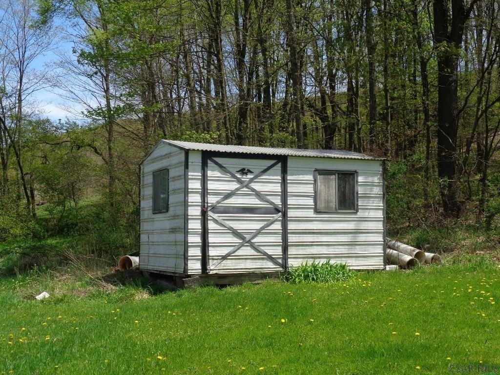 Soap Hollow Rd, Hollsopple, PA 15935