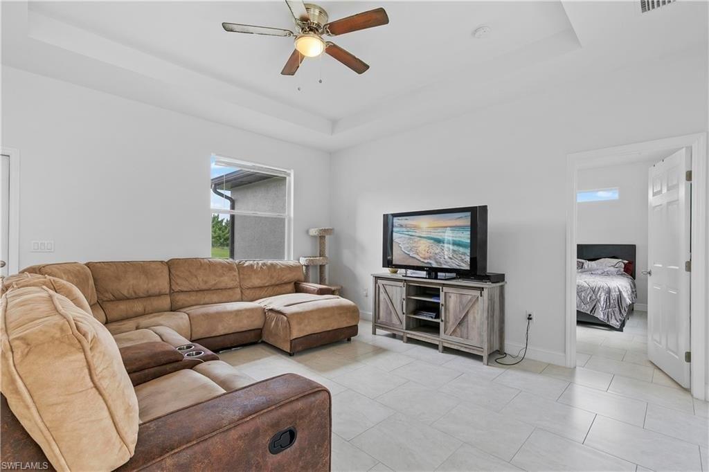 11th St W, Lehigh Acres, FL 33971
