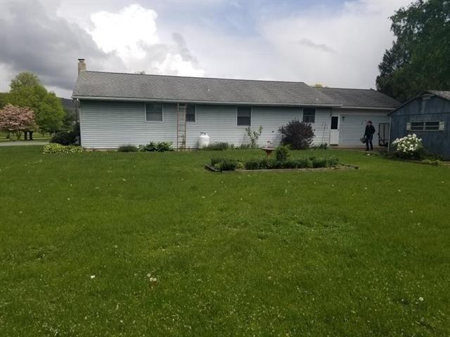 Buck Hill Ct, New Tripoli, PA 18066