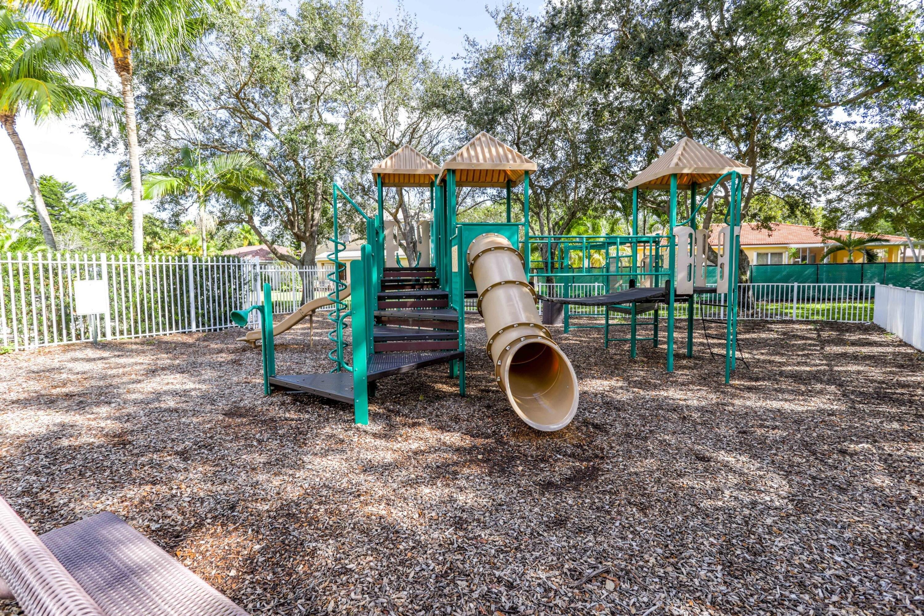 Nw 43rd Ter, Coconut Creek, FL 33073