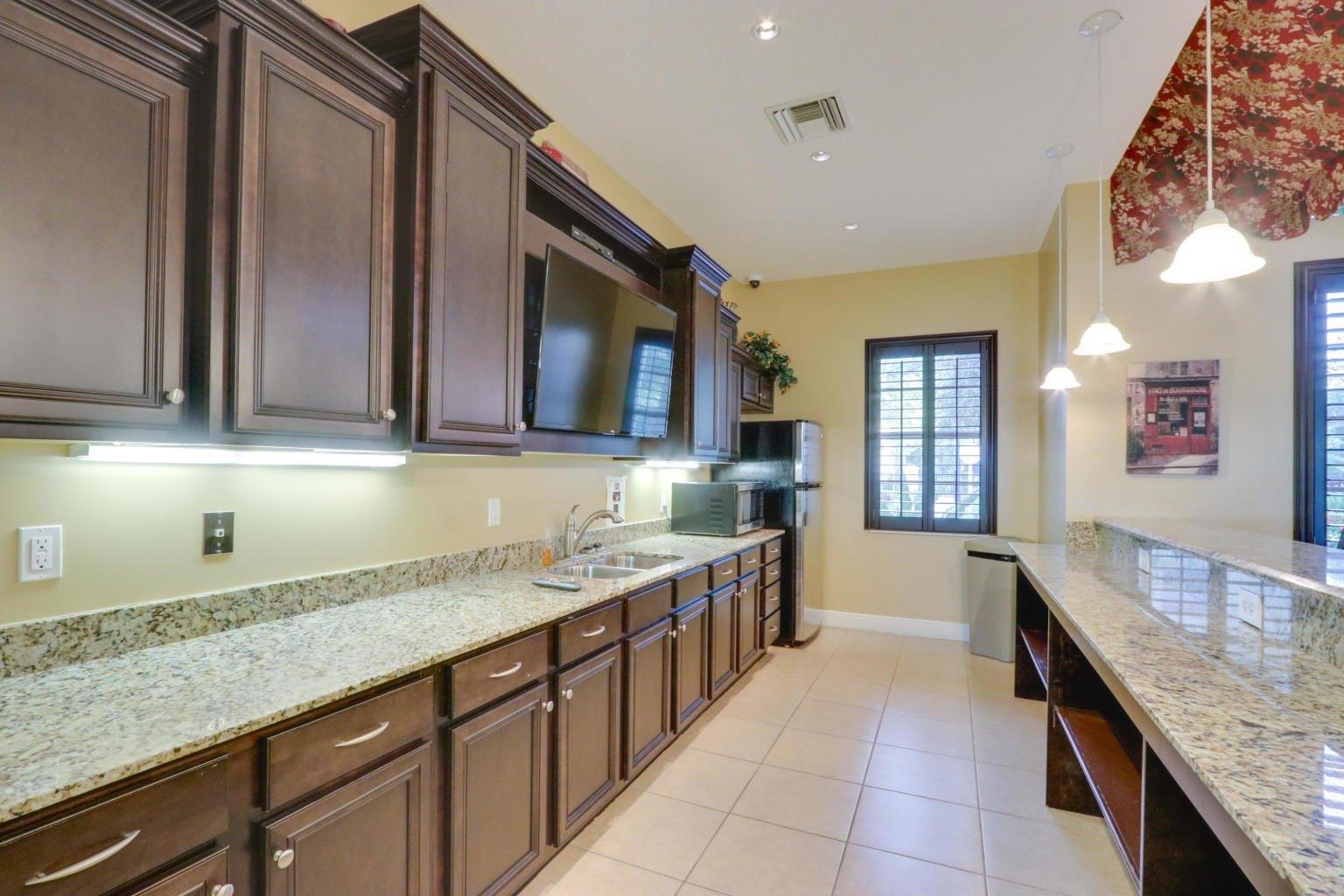 Foxtail View Ct, West Palm Beach, FL 33411