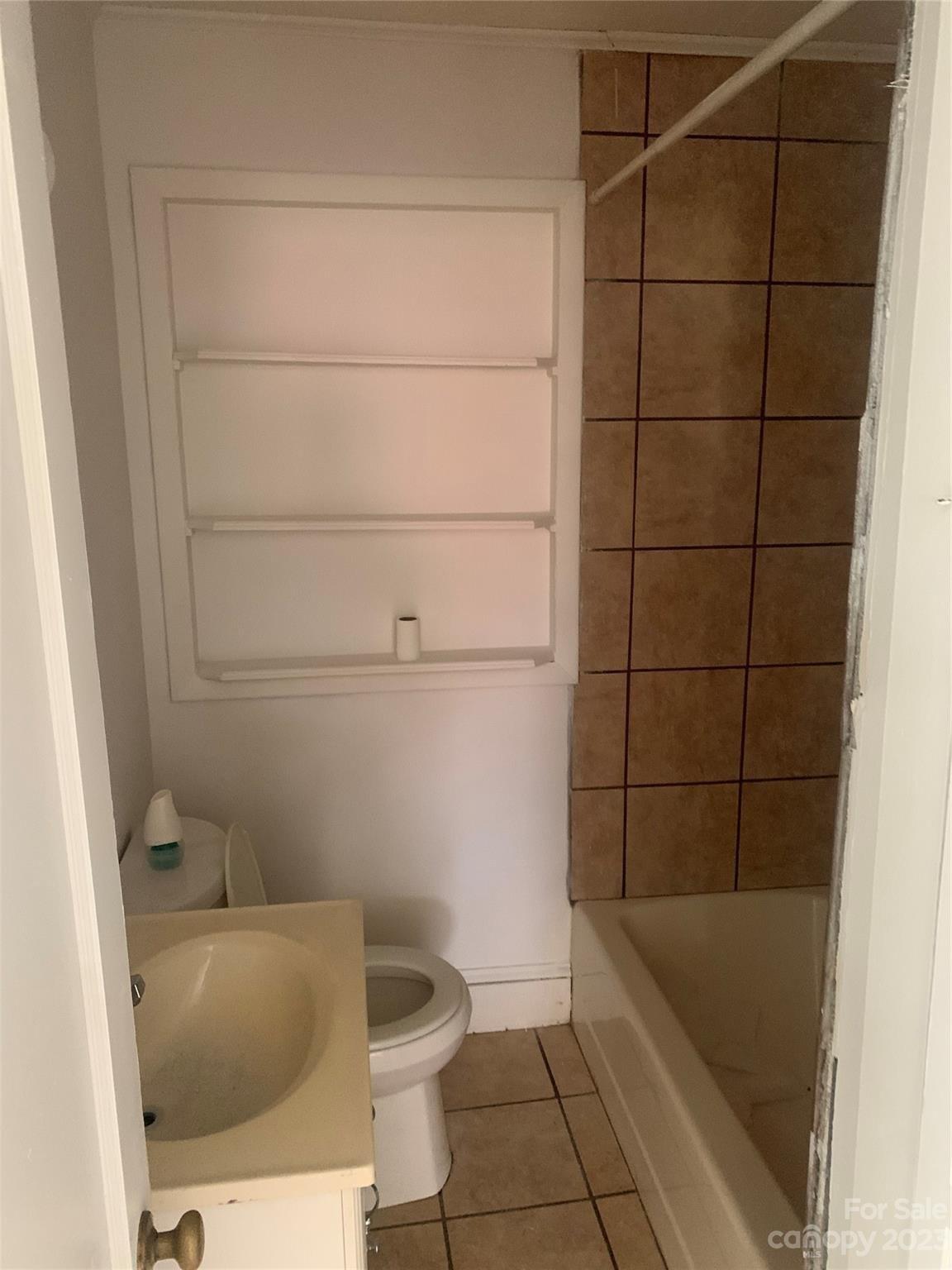 Grose St, Spindale, NC 28160