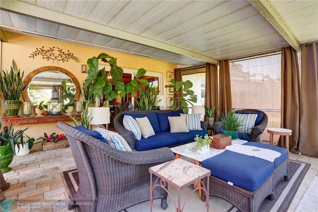 Ne 16th Ter, Oakland Park, FL 33334