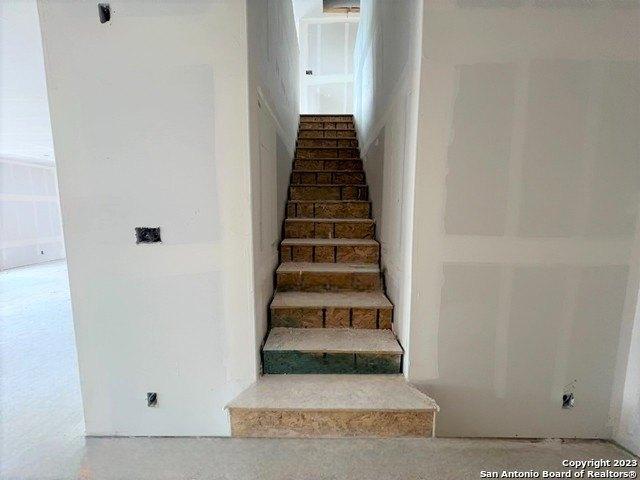 Ayers Dr, Seguin, TX 78155