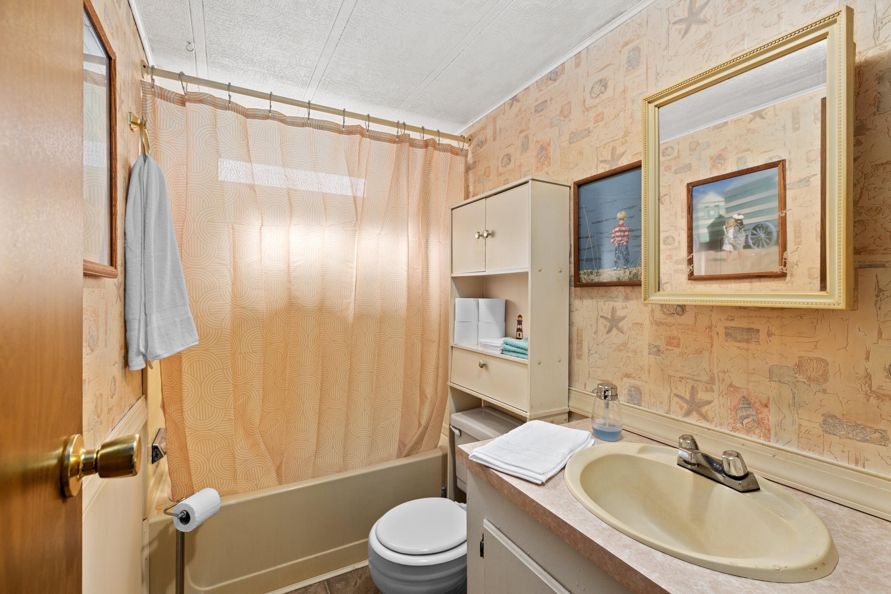 Splashaway Rd, Newport, TN 37821