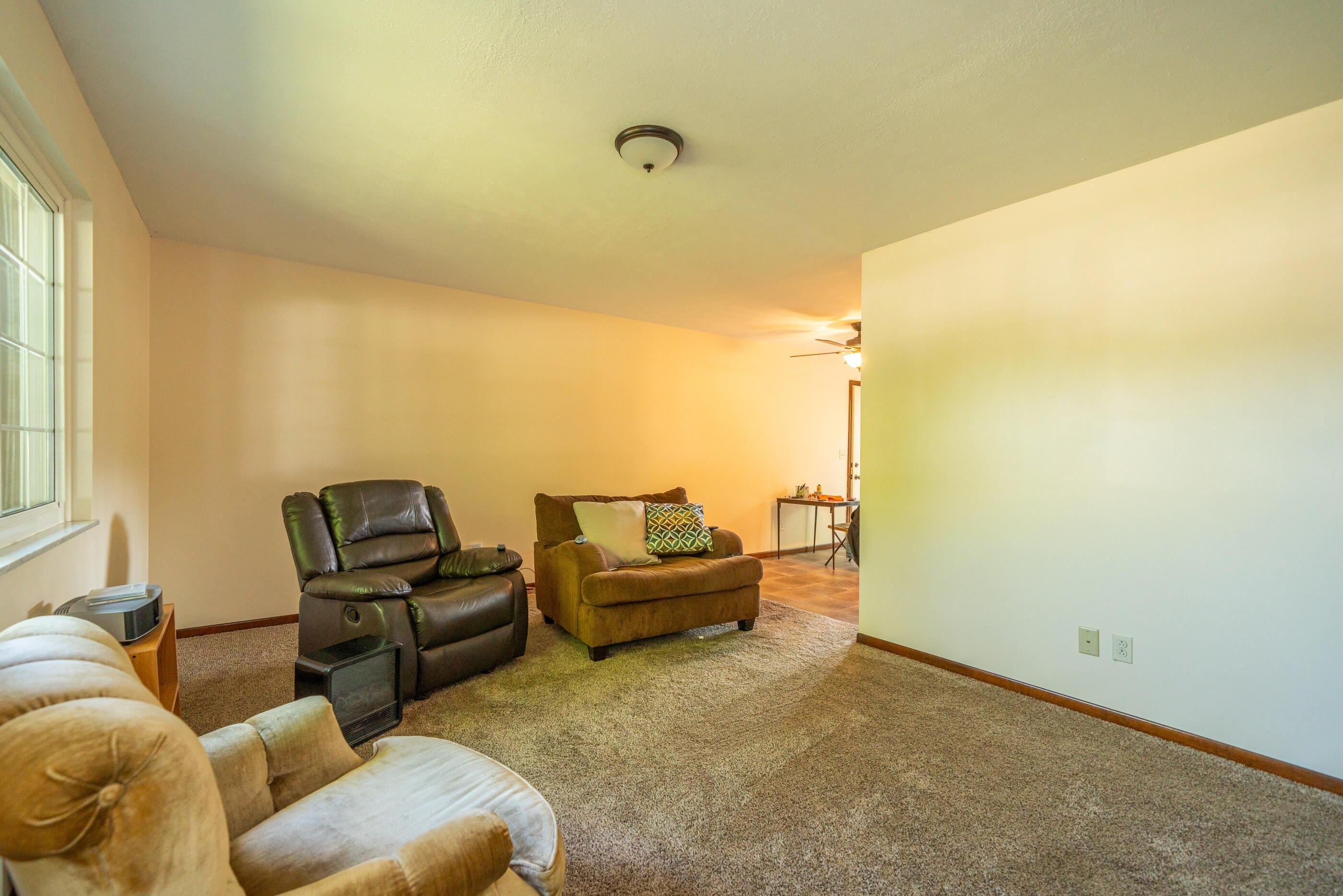 Honeysuckle Dr, Troy, OH 45373