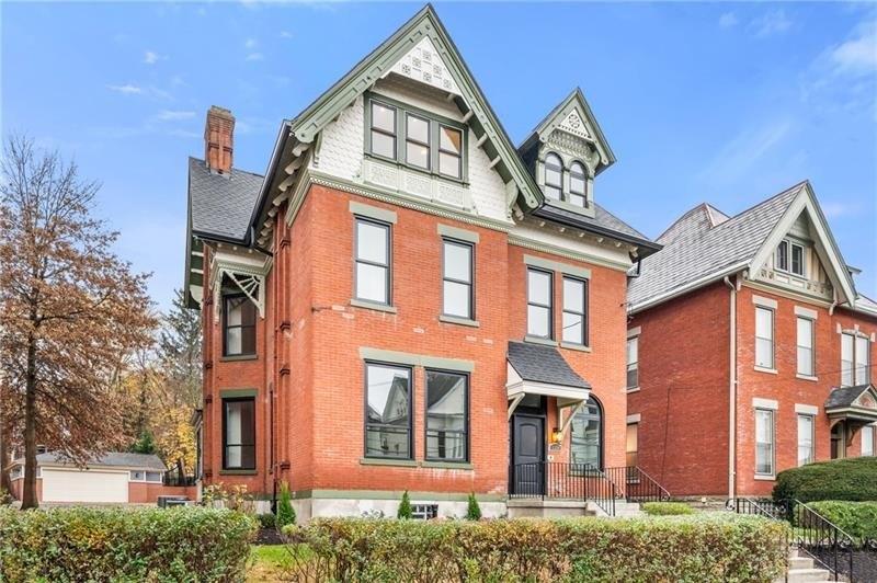 Marchand St, Pittsburgh, PA 15206