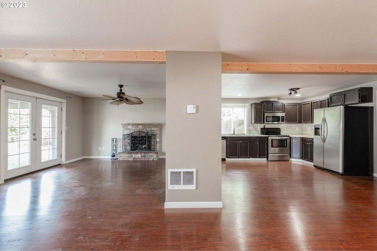 Ne 144th Ct, Vancouver, WA 98682