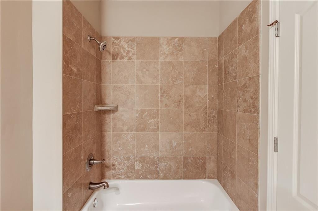 Aldeburgh Dr, Suwanee, GA 30024