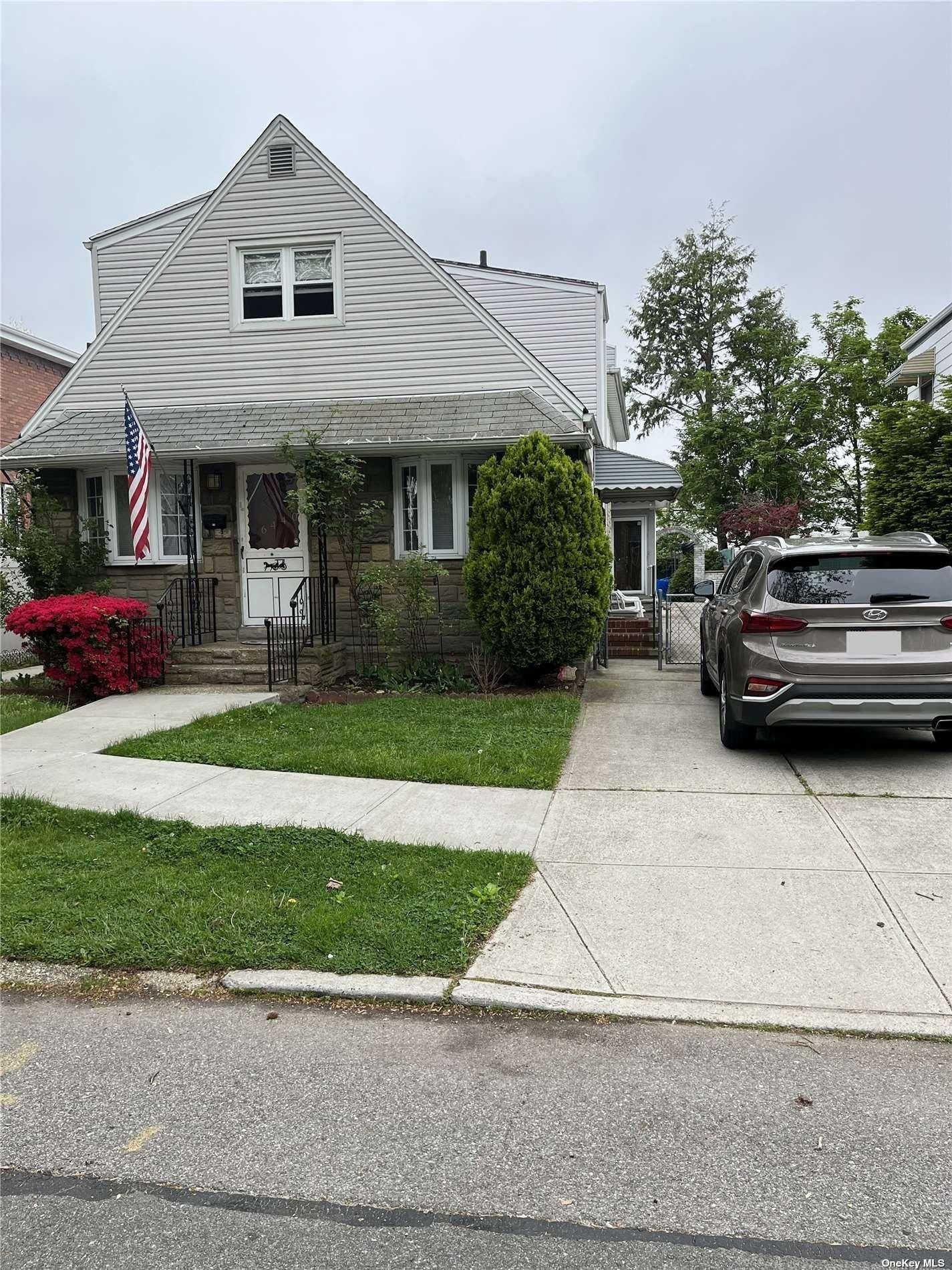 138th St, Flushing, NY 11367