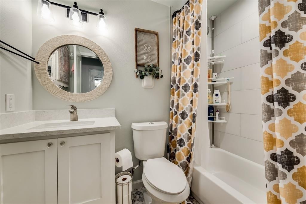 Salzburg Dr, Rowlett, TX 75089