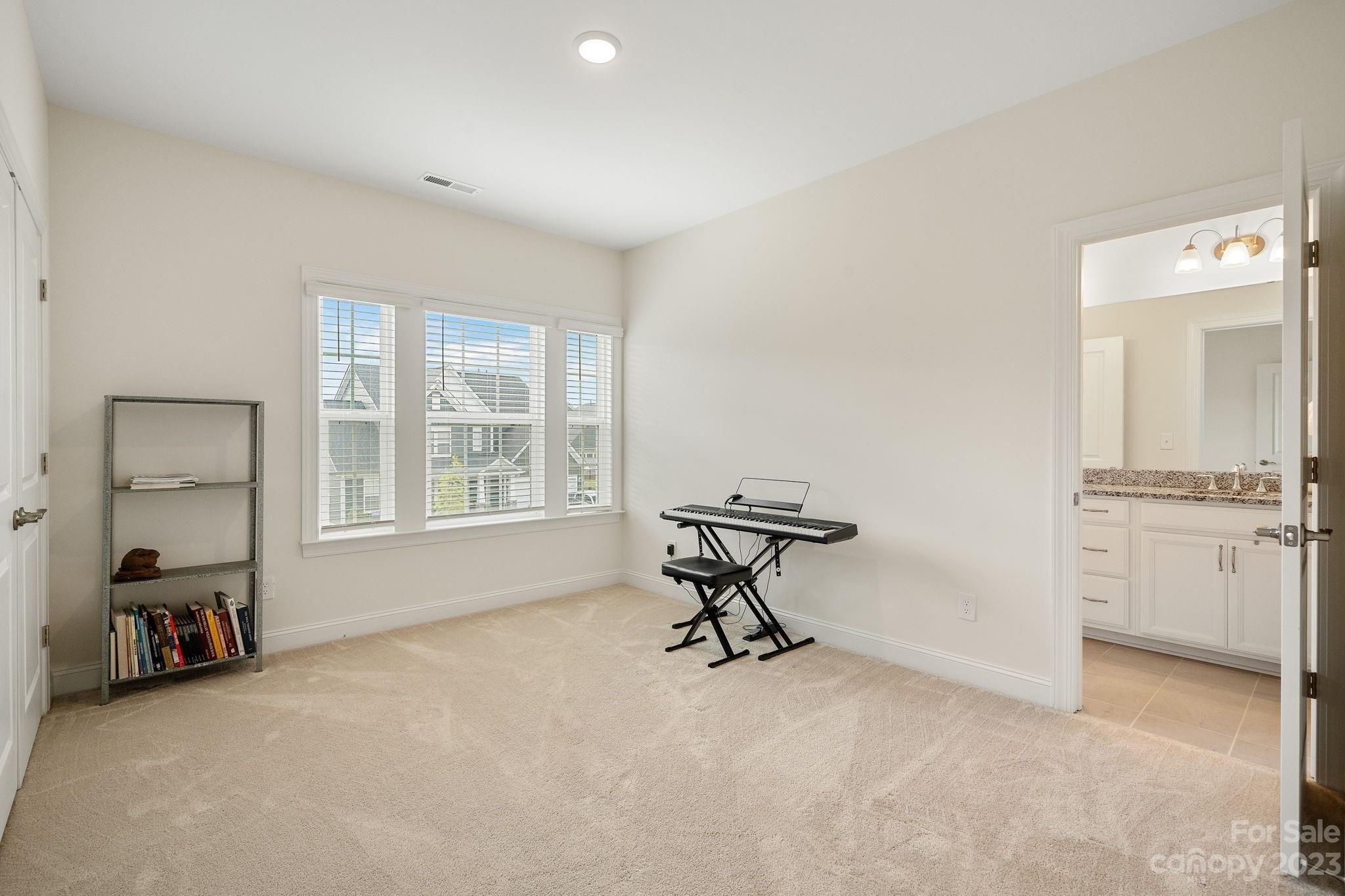 Woodline Ln, Denver, NC 28037